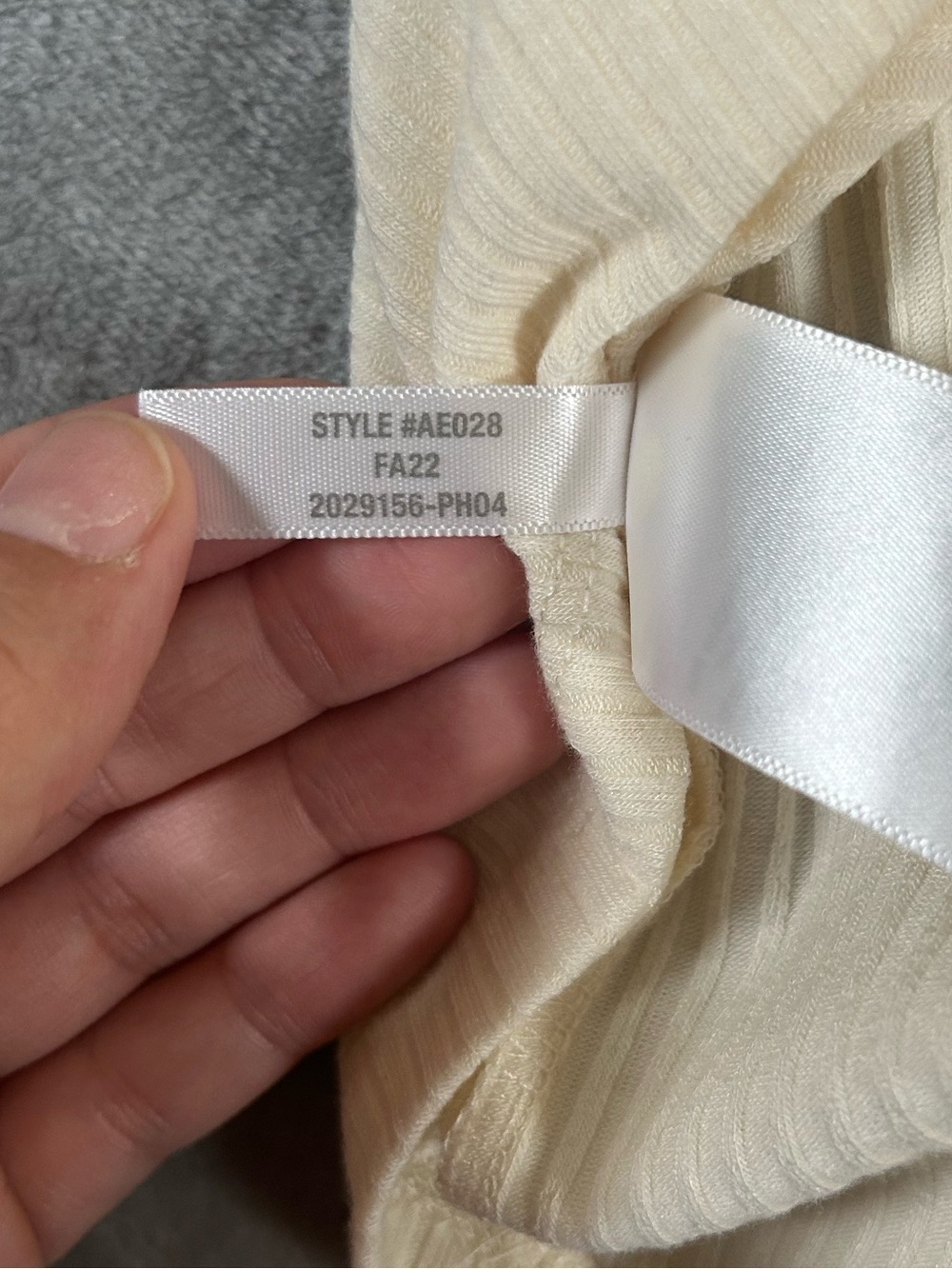 Madewell Cream Ribbed Long-Sleeve turtleneck Top - Picture 4 of 8